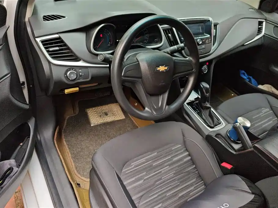 Chevrolet Cavalier 2016 1.5L Automatic Enjoyment Edition фото 12