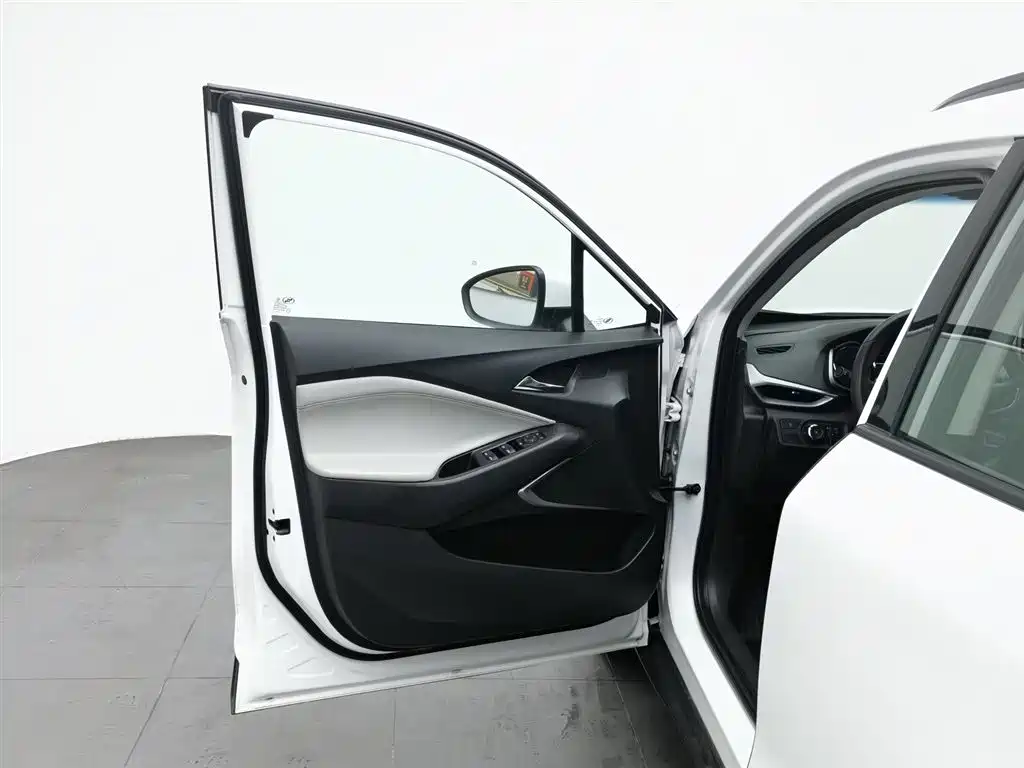 Chevrolet Volando 2018 530T Auto Sport Edition (5+2 seater) China V фото 8