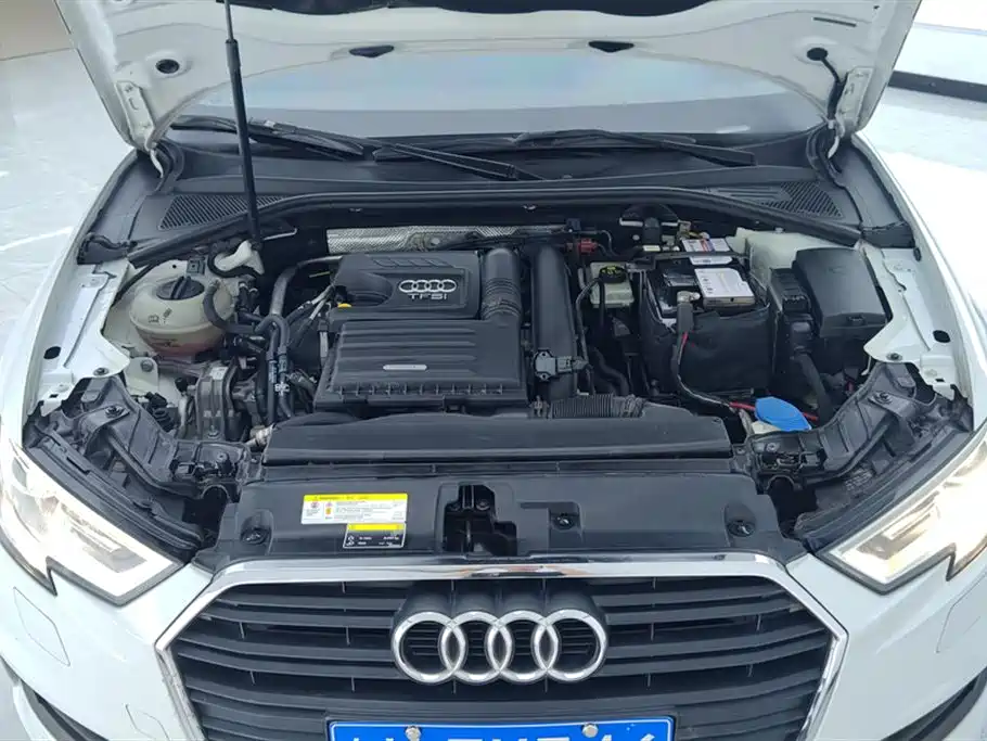 Audi A3 2018 30th Anniversary Limousine 35 TFSI Progressive фото 10