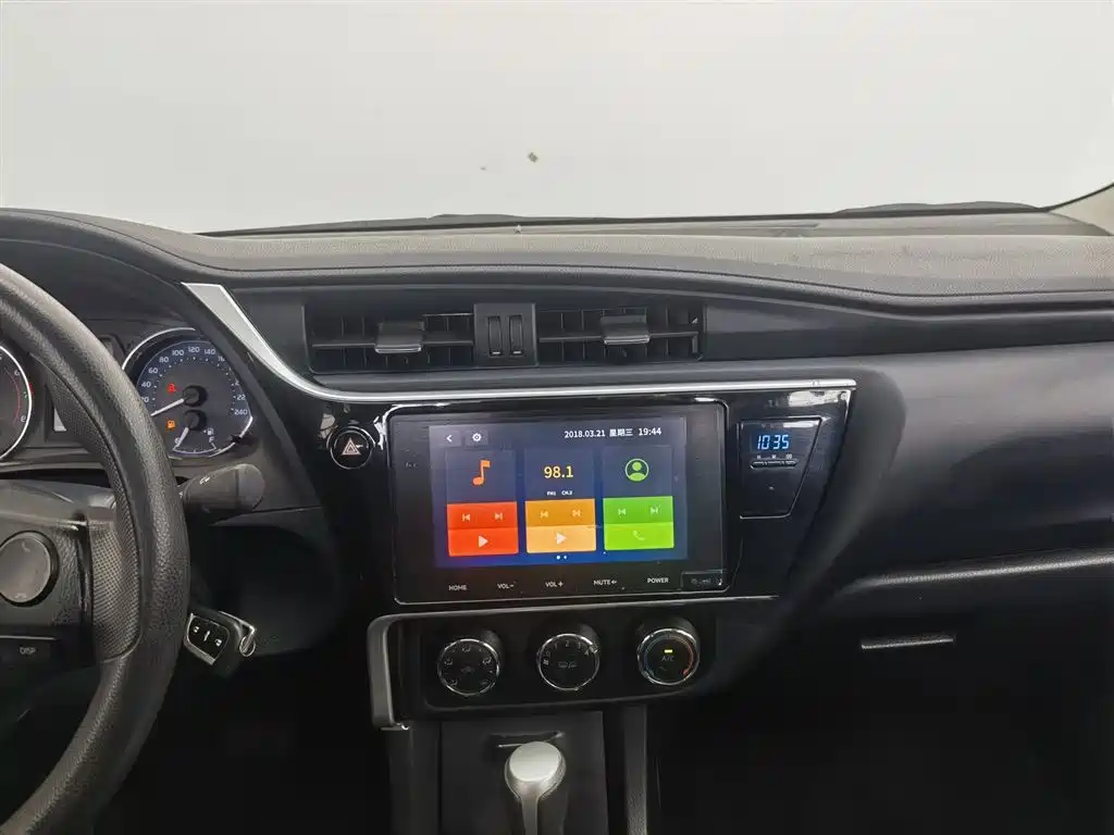 Toyota Corolla 2018 1.2T S-CVT GL-i Smart Shine Edition фото 12