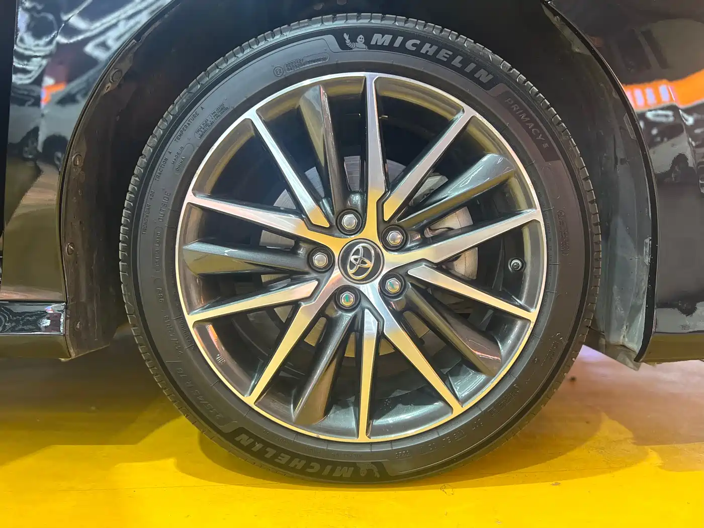 Toyota Camry 2021 Hybrid 2.5HG Luxury Edition фото 20