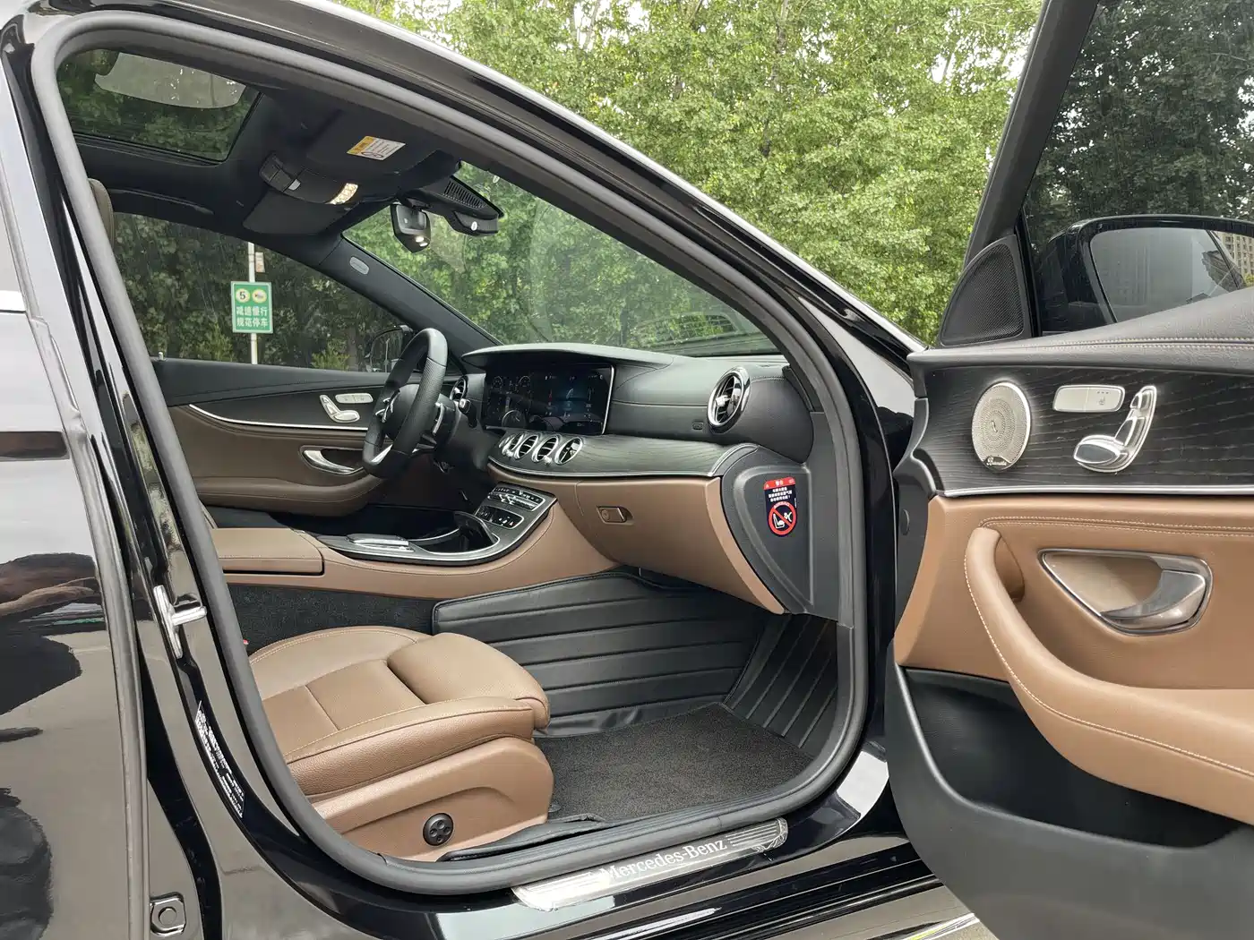 Mercedes-Benz E-Class 2022 Second Facelift E 300 L Sport Luxury фото 8