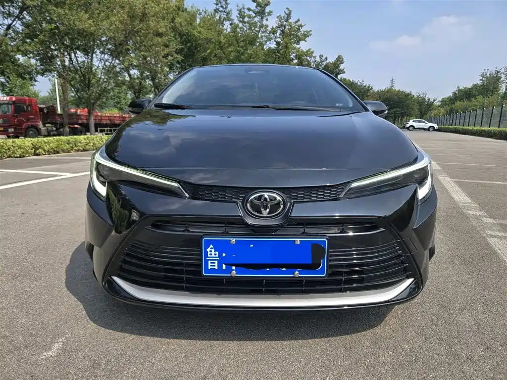 Toyota Levin 2023 Smart Hybrid 1.8L Luxury фото 2