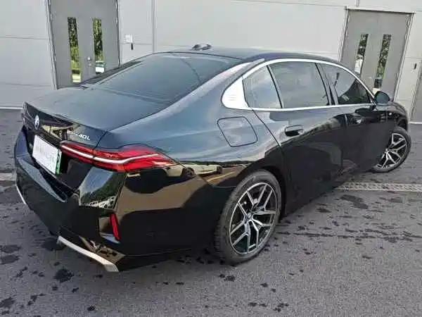 BMW i5 2026 2025 eDrive 40L M Sport Package