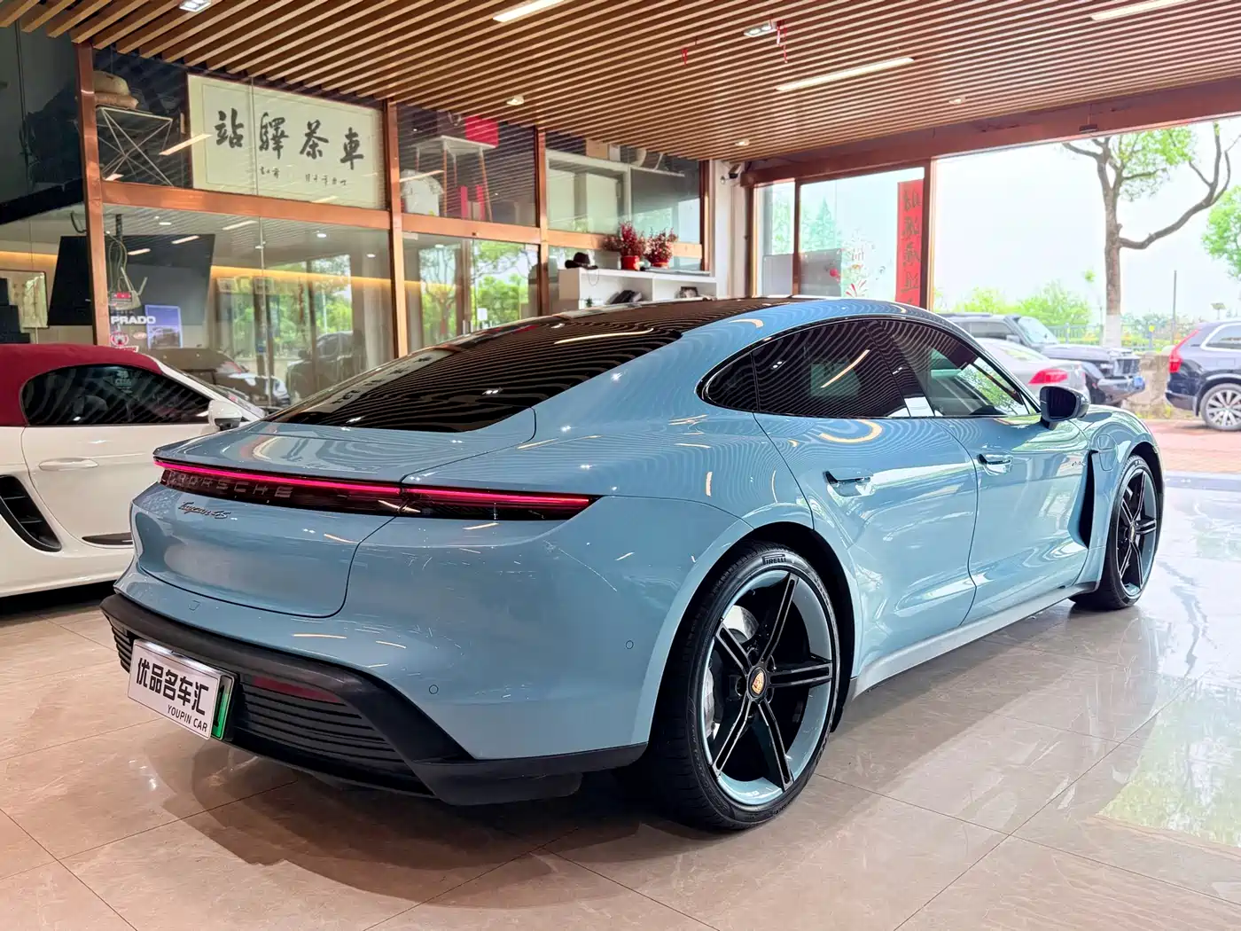 Porsche Taycan 2019 Taycan 4S фото 6