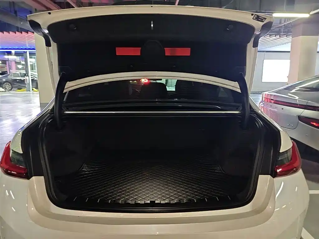 BMW i3 2022 eDrive 35 L фото 19