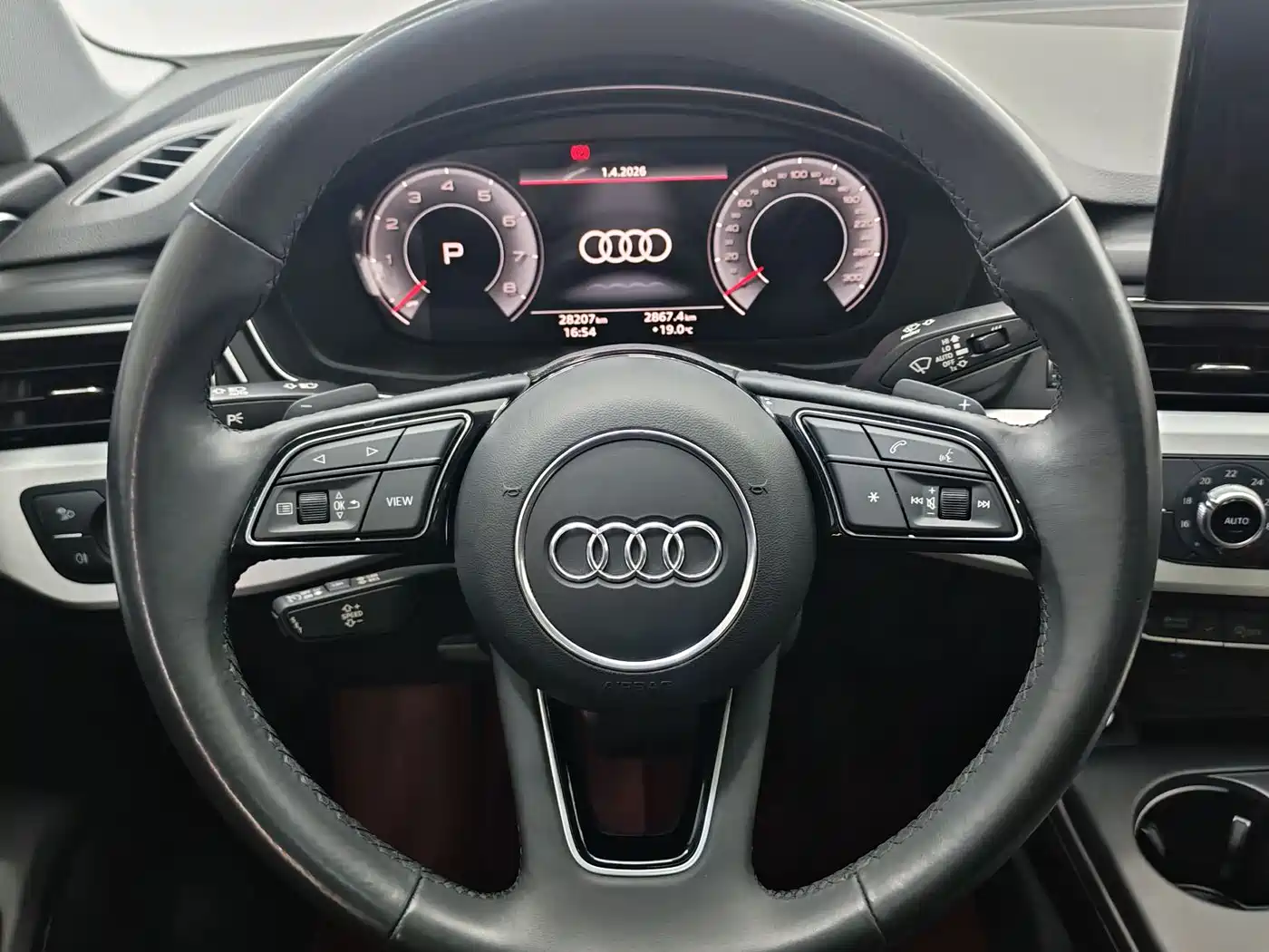 Audi A4L 2023 40 TFSI Fashion Dynamic фото 12