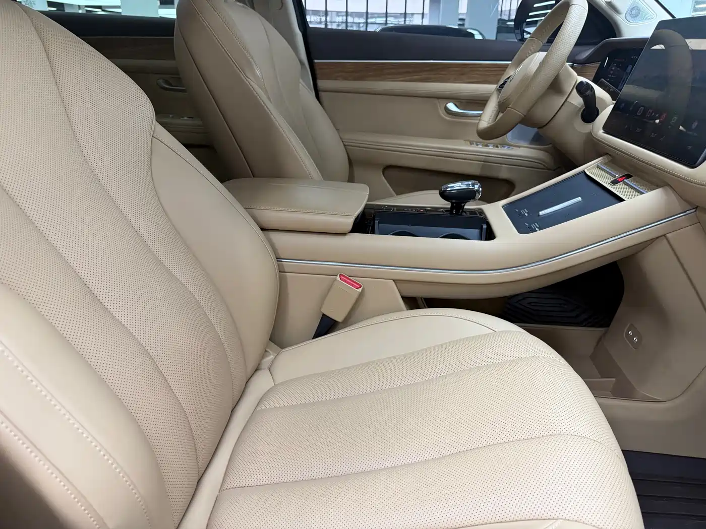 AITO Wenjie AITO M7 2024 1.5T Smart Drive AWD Pro 5-seater фото 5