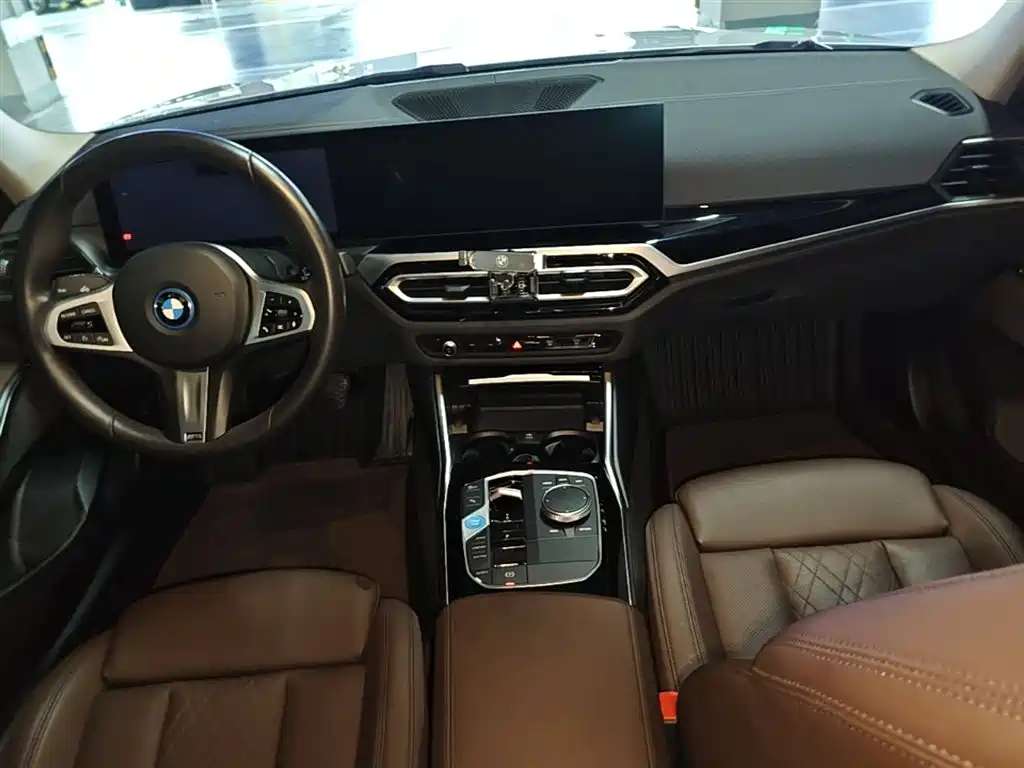 BMW i3 2022 eDrive 35 L фото 10