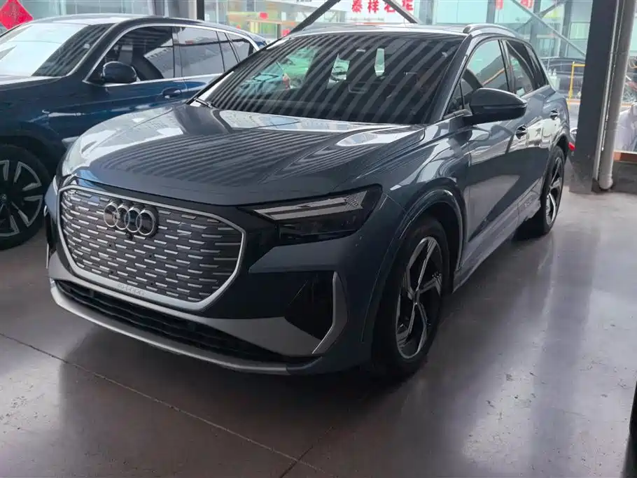 Audi Q4 e-tron 2023 50 e-tron quattro Creation Edition