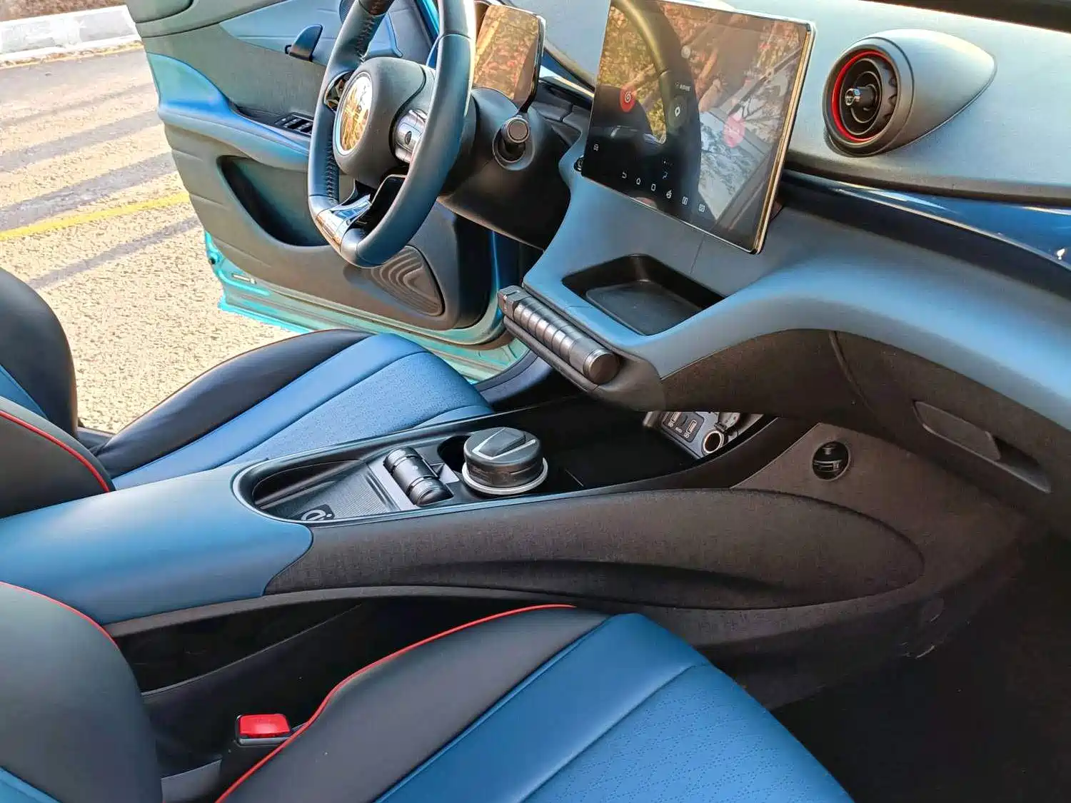 Фото 3 - BYD Dolphin