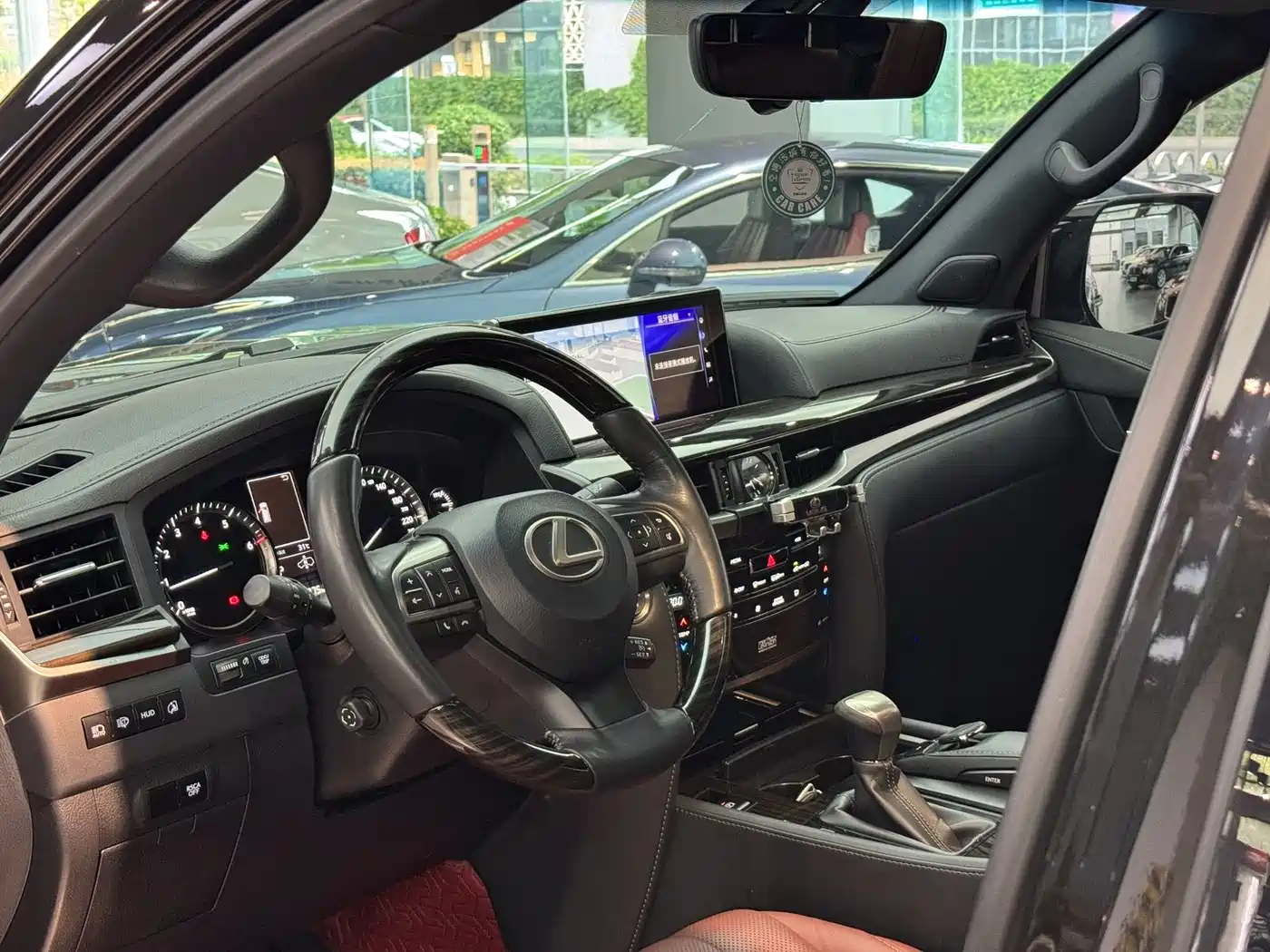 Lexus LX 2019 570 Dynamic Luxury Edition фото 7