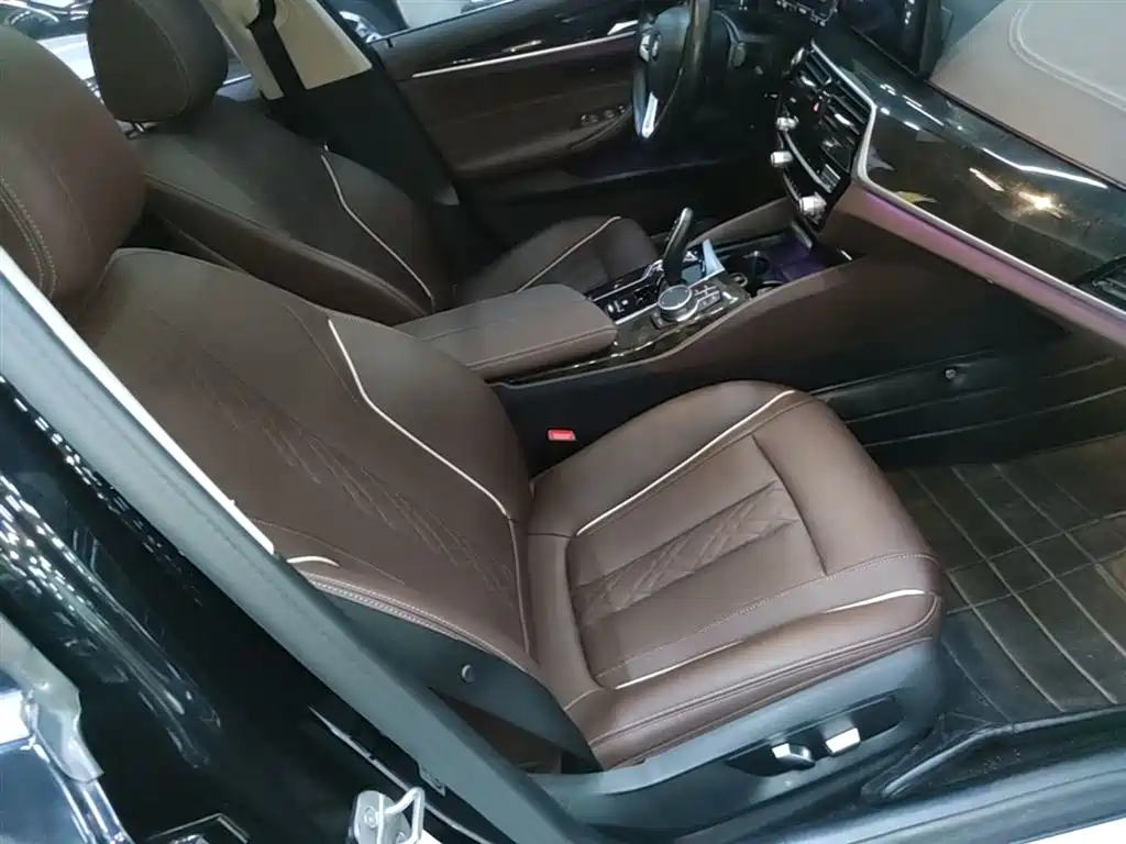 BMW 5 Series 2022 Model Second Facelift 525Li Luxury Package фото 25