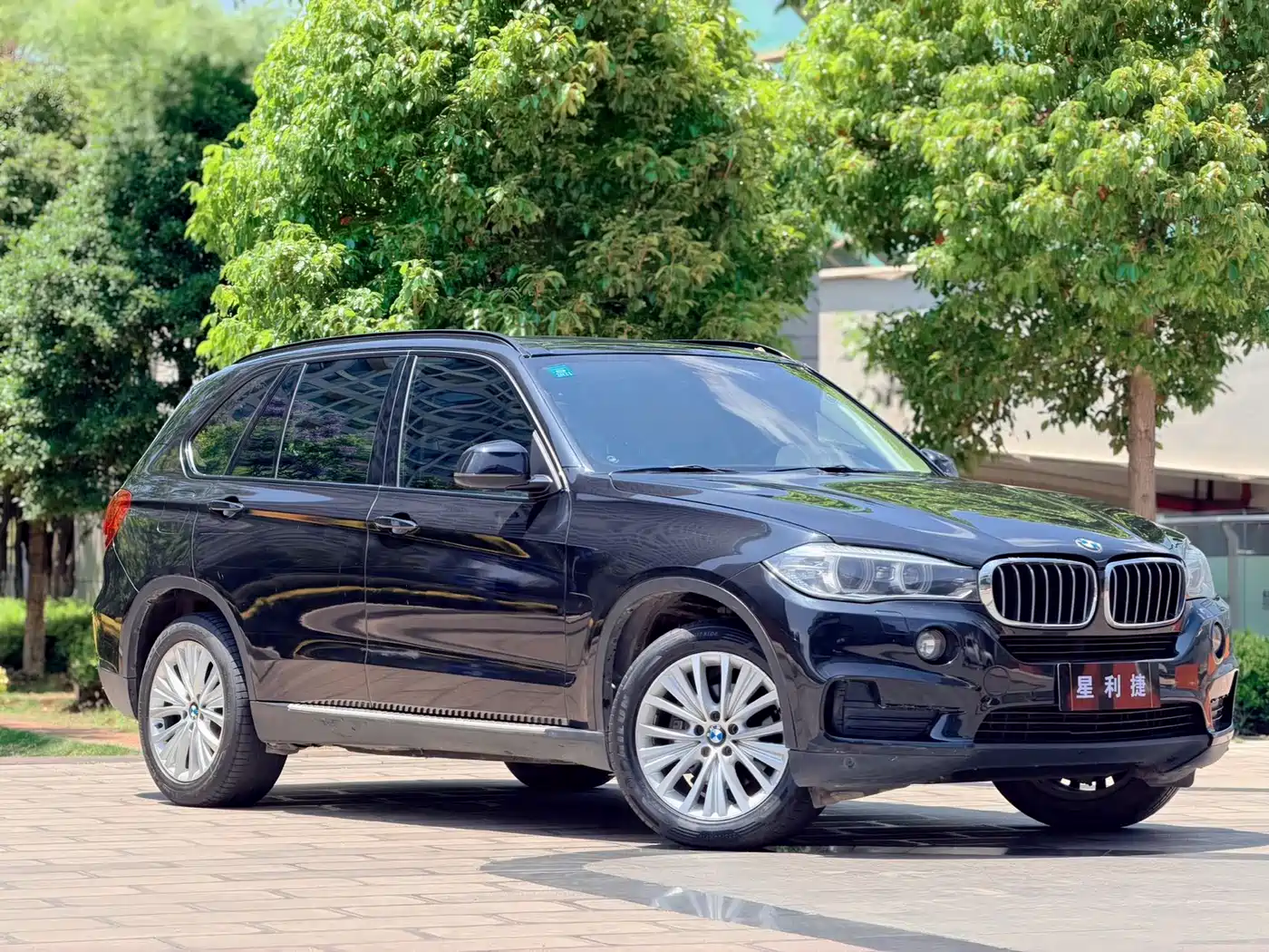 BMW X5 (Import) фото 3