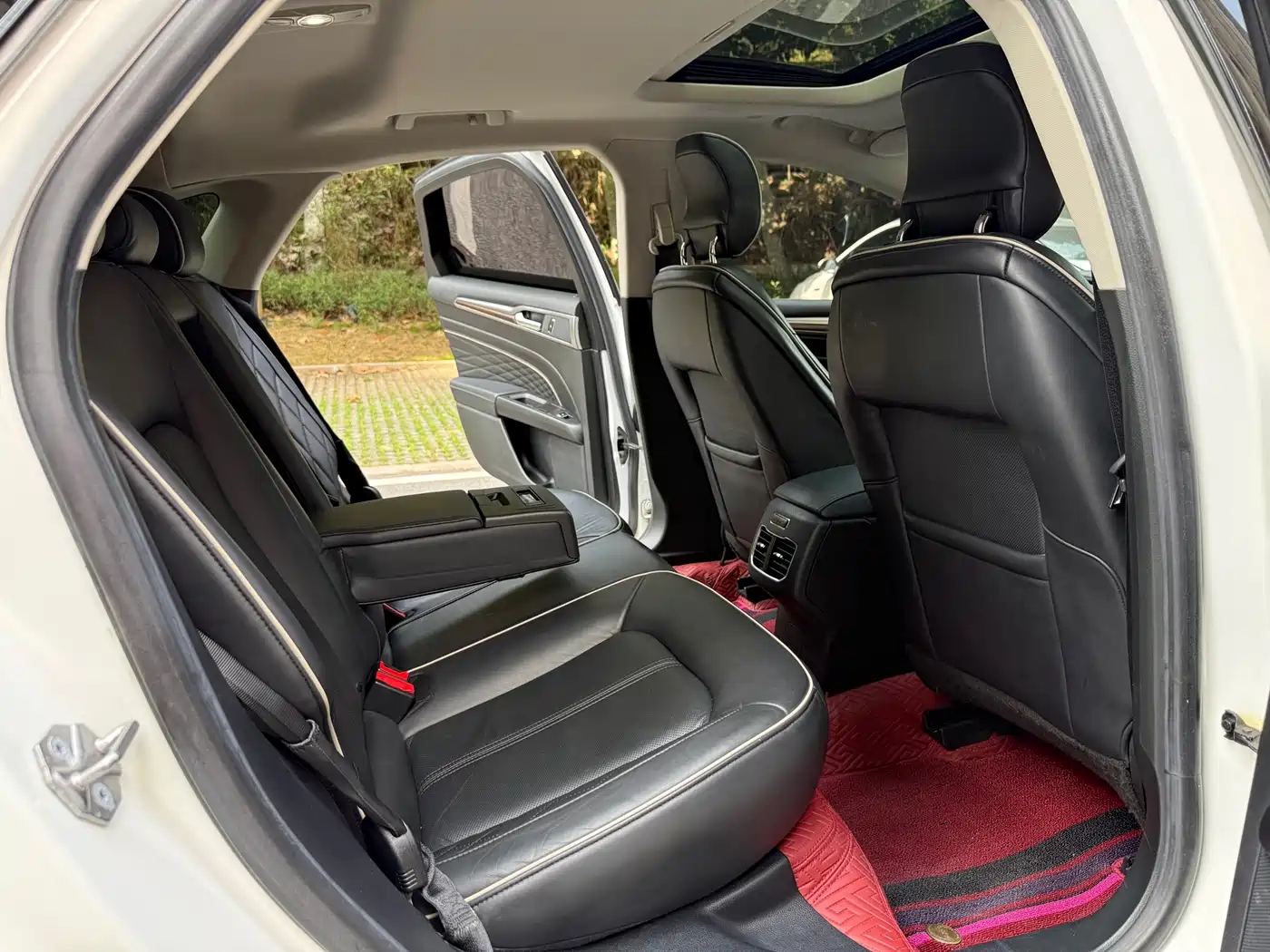 Ford Mondeo 2017 2.0L HEV Smart Premium Flagship фото 12