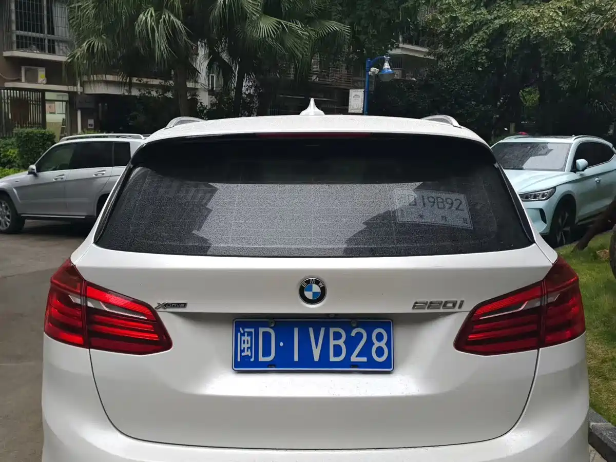 BMW 2 Series Touring 2016 2016 220i Leading Model