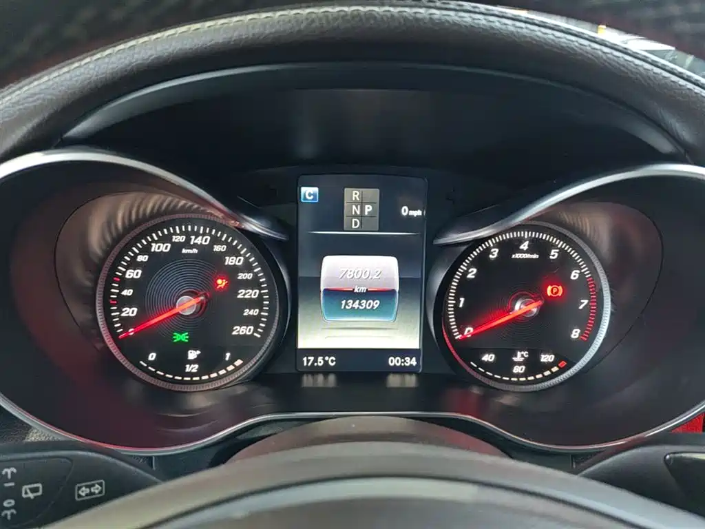 Mercedes-Benz GLC 2017 GLC 200 4MATIC фото 12