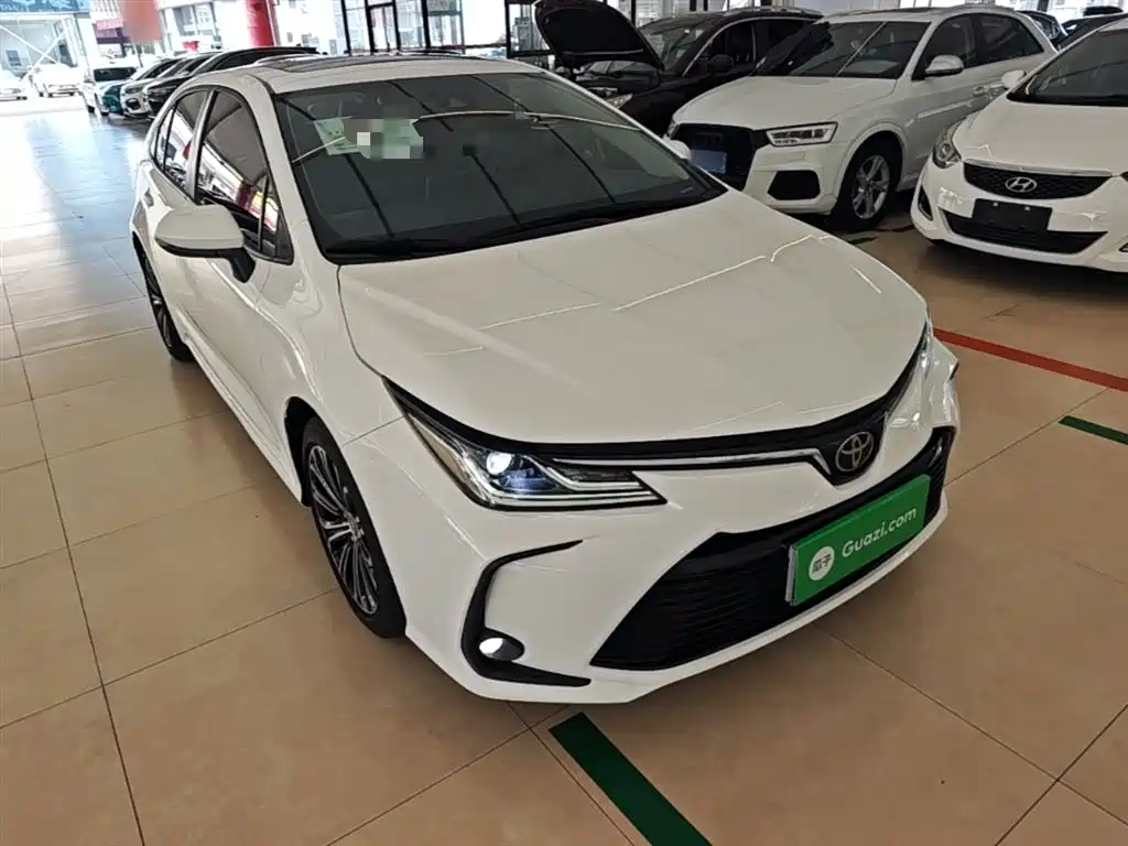 Toyota Corolla 2019 1.2T S-CVT Sport Edition фото 4