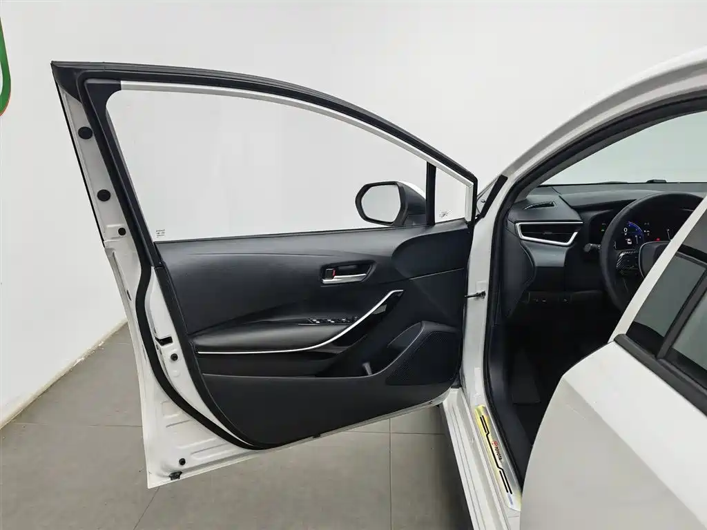 Toyota Corolla 2023 1.8L Smart Hybrid Dual Engine Pioneer Edition фото 8