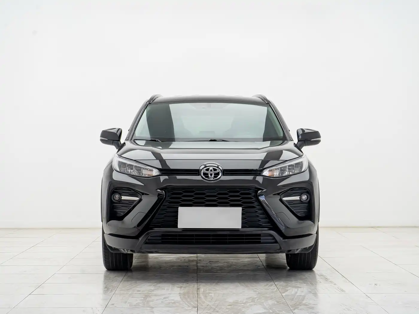 Toyota Wildlander 2023 2.0L CVT FWD LE фото 2