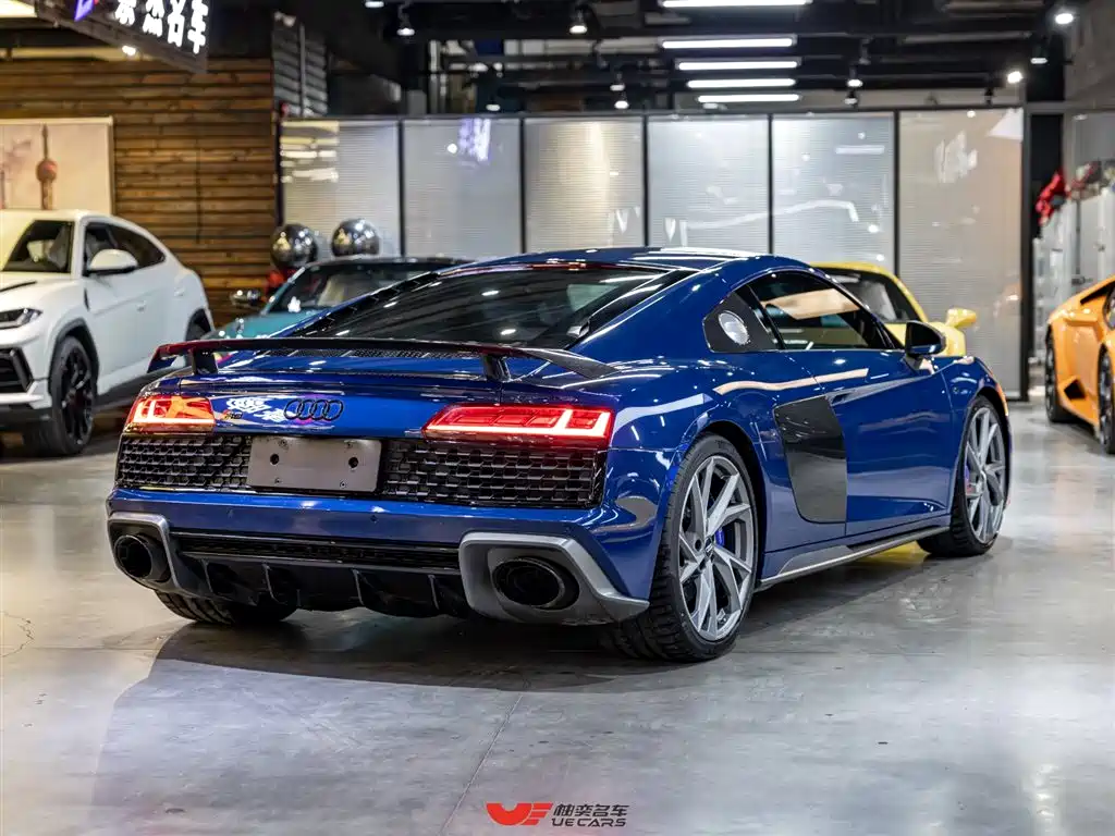 Фото 4 - Audi R8