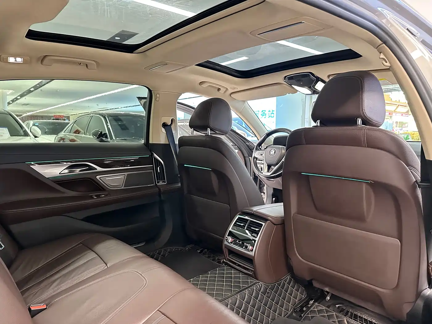 BMW 7 Series 2018 730Li Leading Type Excellence Package фото 16