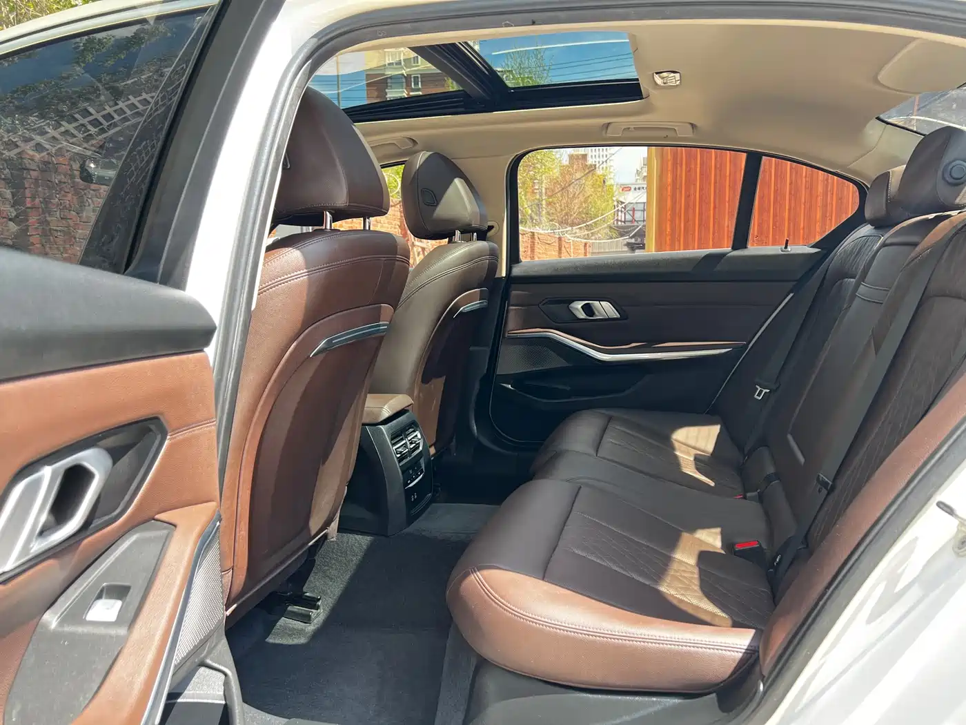 BMW 3 Series 2023 320Li M Sport Package фото 12