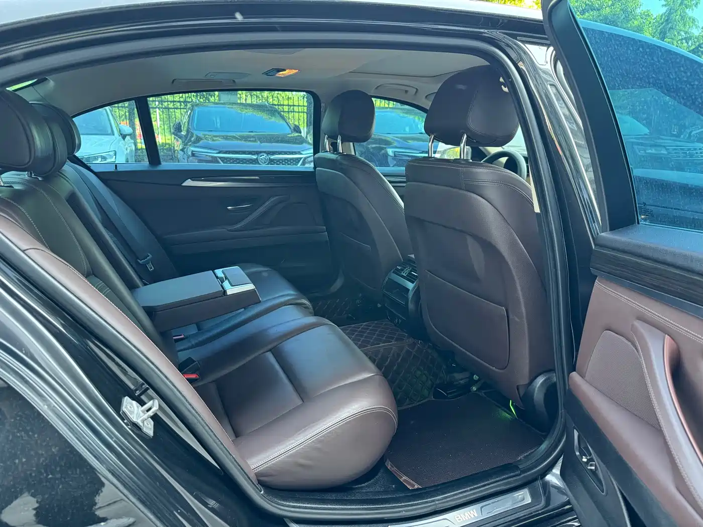 BMW 5 Series 2017 525Li Luxury Design Package фото 11