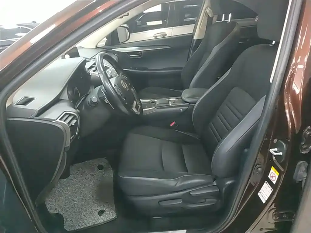 Lexus NX 2018 200 FWD Sharp Edition China VI фото 15