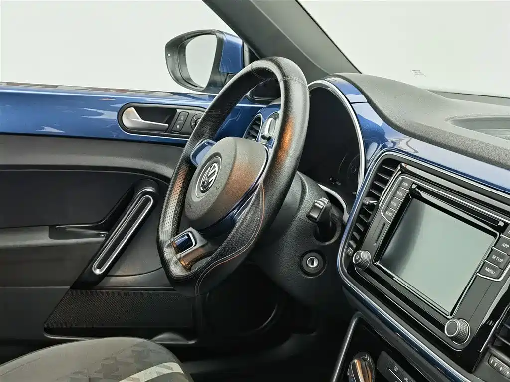 Volkswagen Beetle 2018 180TSI Easy Joy Edition фото 22