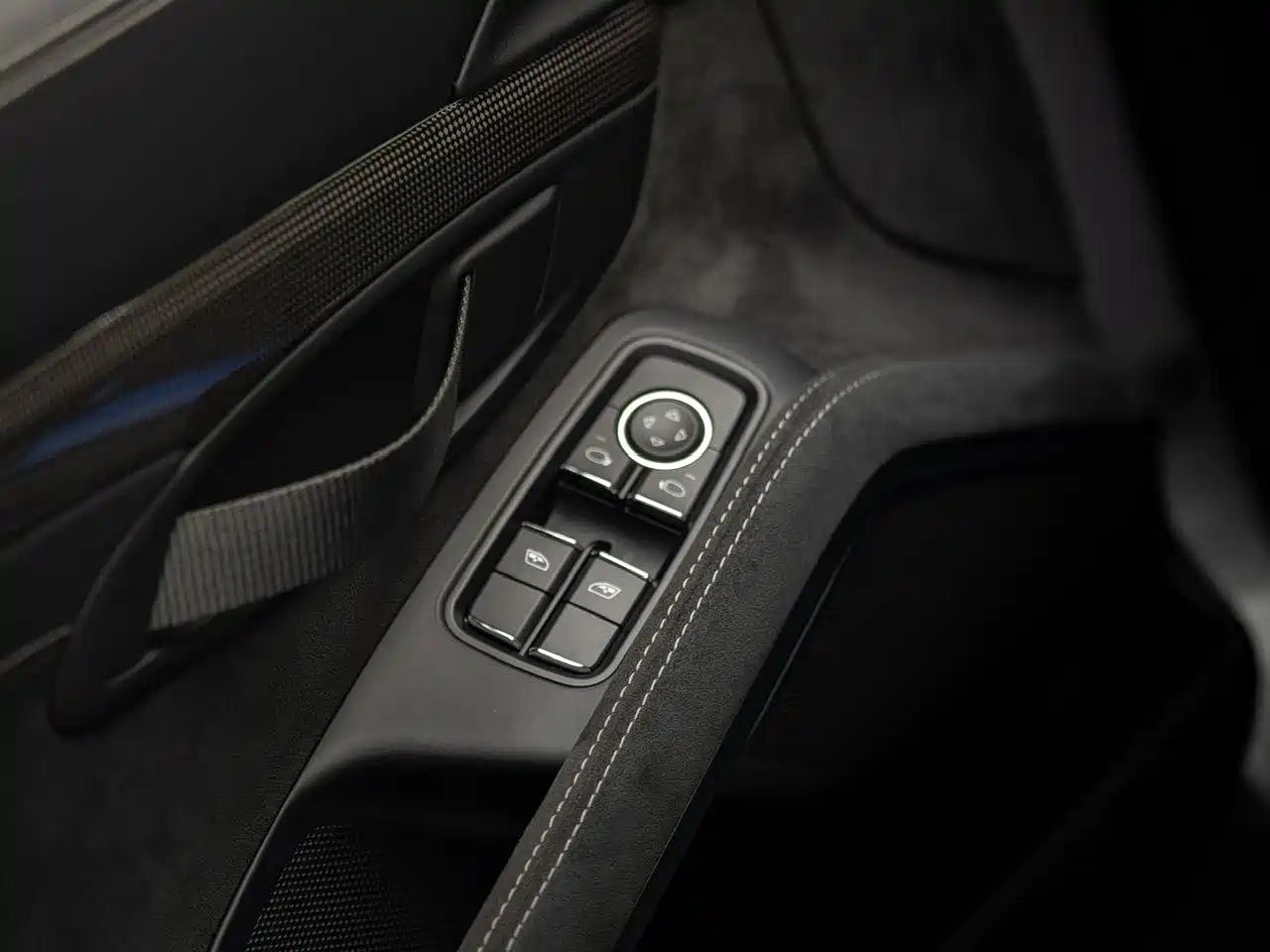 Porsche 911 2018 GT2 RS 3.8T фото 18