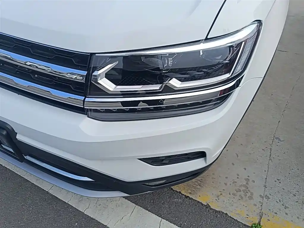 Volkswagen Tharu 2021 330TSI 4WD Flagship фото 24