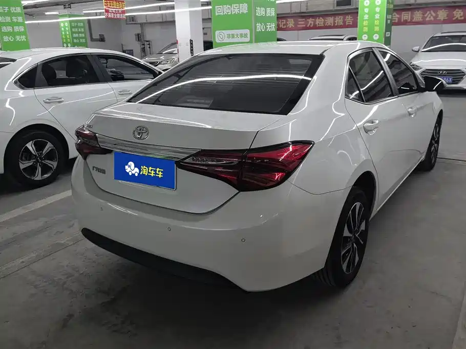 Toyota Levin 2018 185T CVT Premium Edition China V фото 3