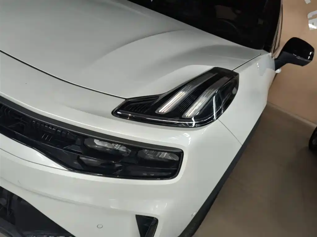 Lynk & Co 06 2023 Remix 1.5T Power Halo фото 24