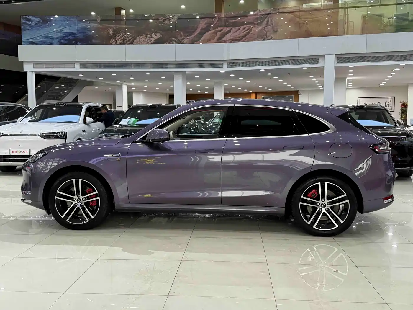 AITO Wenjie AITO M5 2025 Extended Range Ultra AWD фото 6