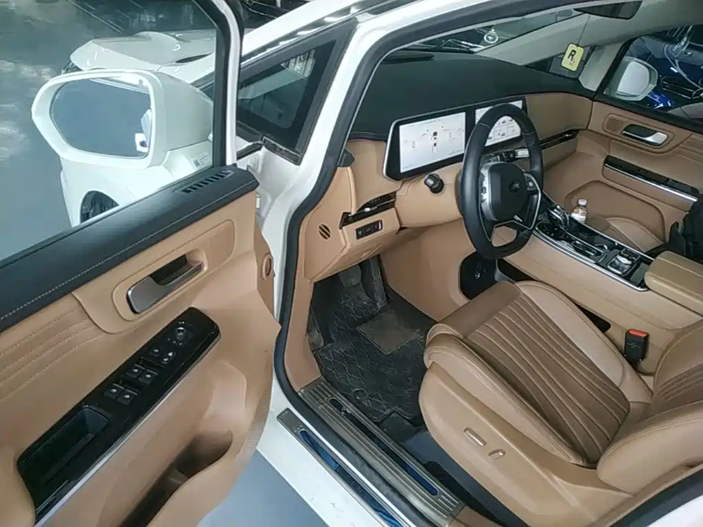JAC Refine Refine RF8 PHEV 2024 2024 Smart Edition 1.5T 150KM Flagship (LFP)