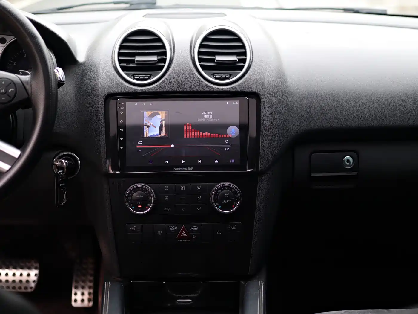 Mercedes-Benz M-Class 2010 ML 300 4MATIC фото 17