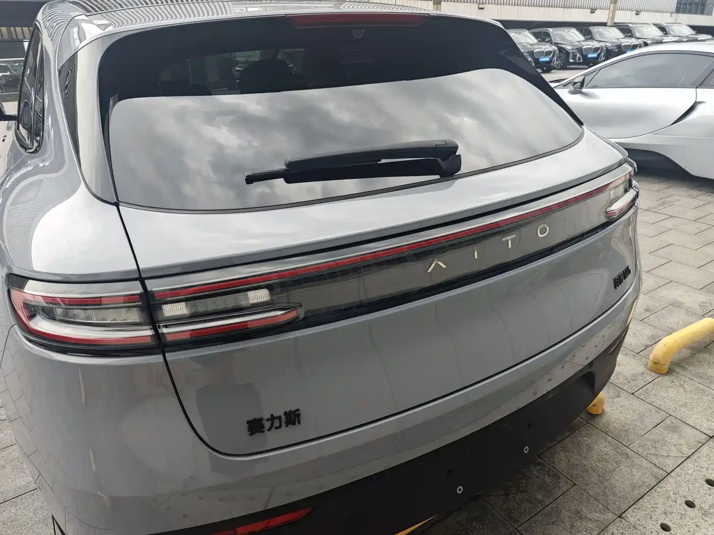 AITO Wenjie AITO M5 2024 Extended Range Max RS AWD Advanced Smart Driving Edition фото 7