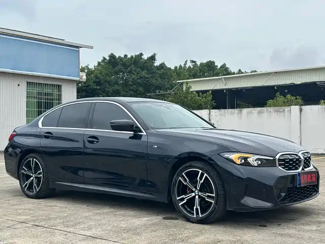 BMW 3 325i, M Спорт-пакет