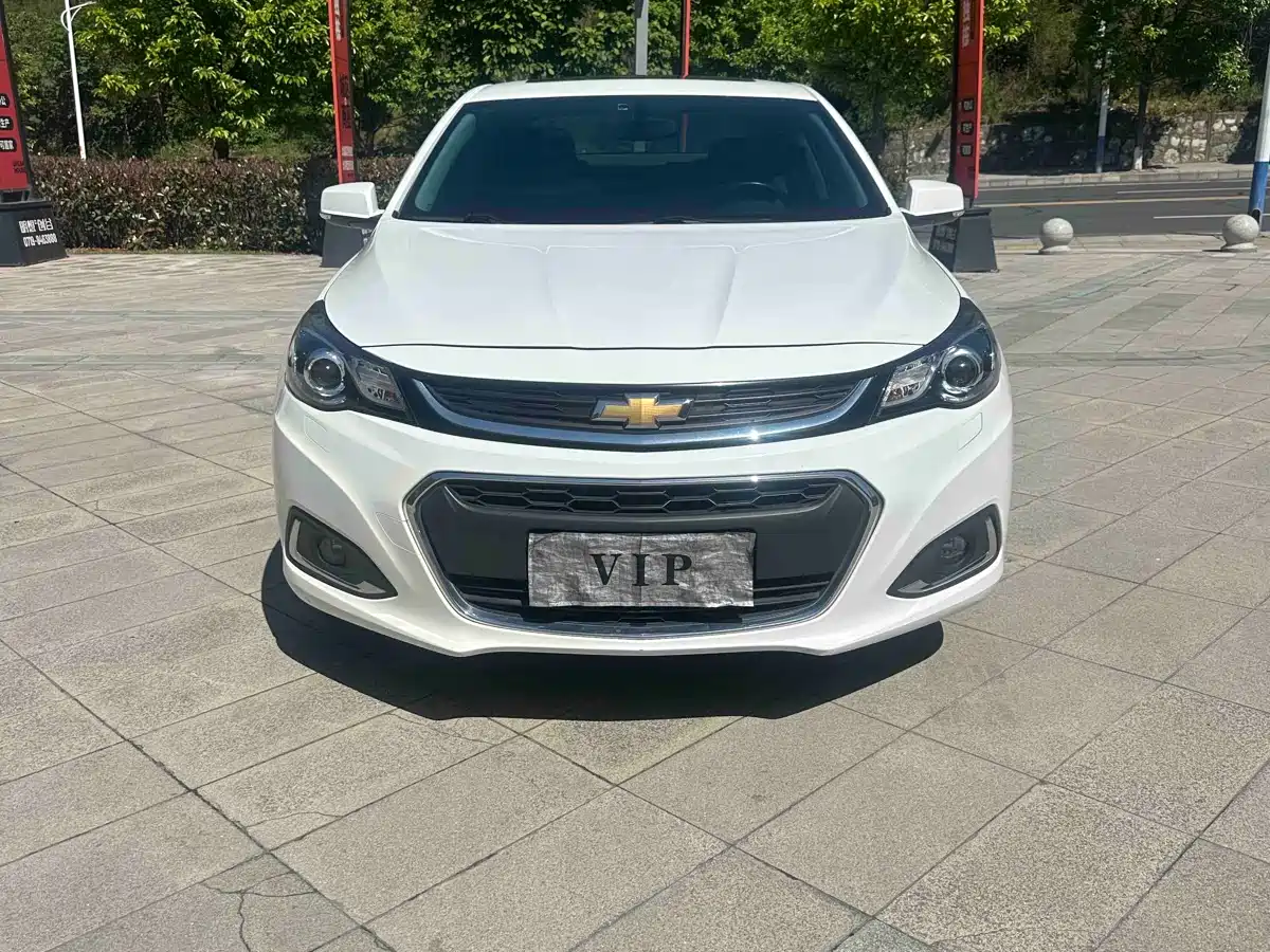 Chevrolet Malibu 2018 530T Automatic Luxury Edition фото 3
