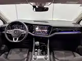 Фото 4 - Volkswagen Touareg