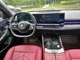 صورة 6 - BMW 5 Series