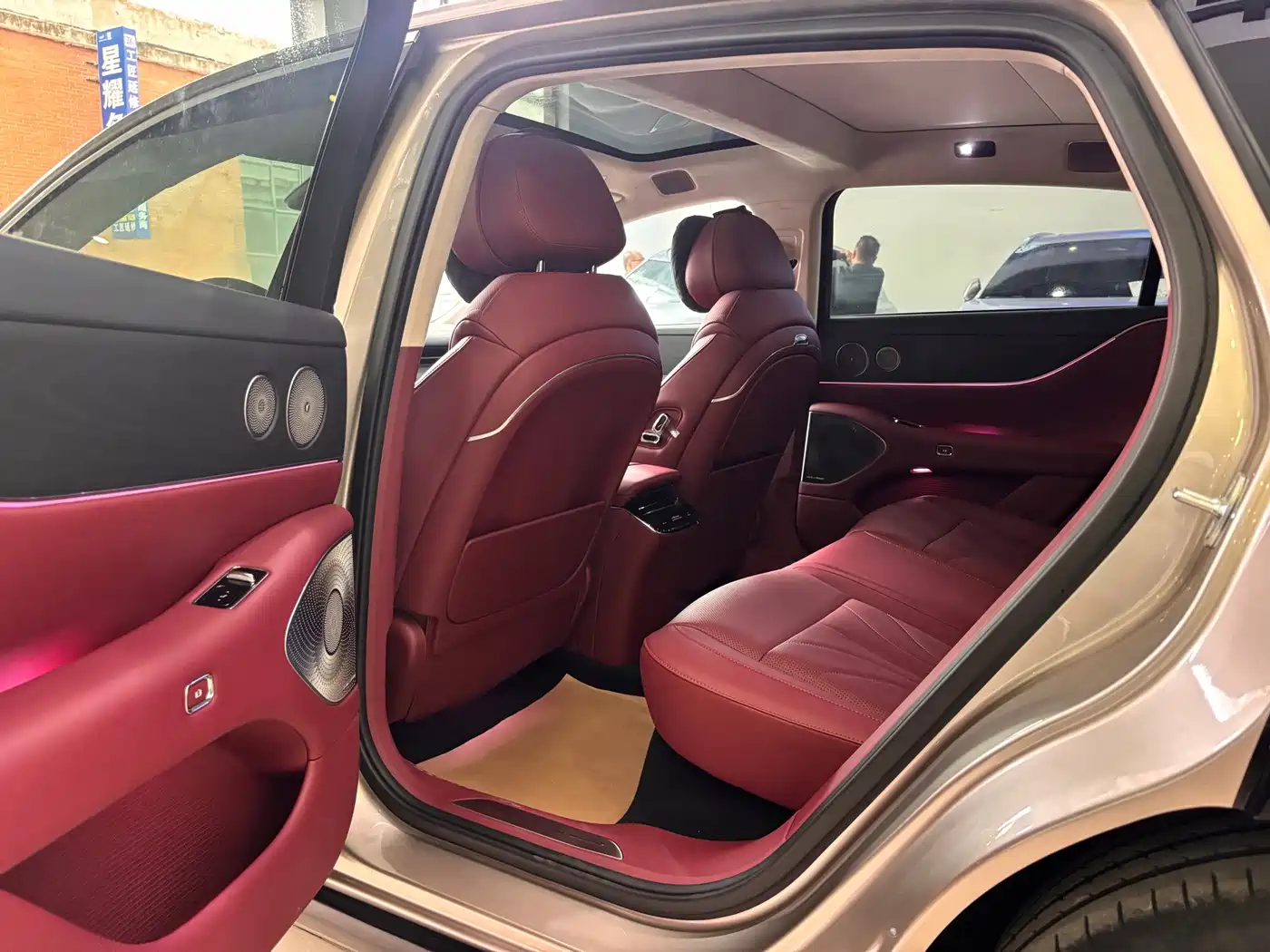 Voyah Auto VOYAH Zhuiguang L 2025 2025 Mid-configuration Model