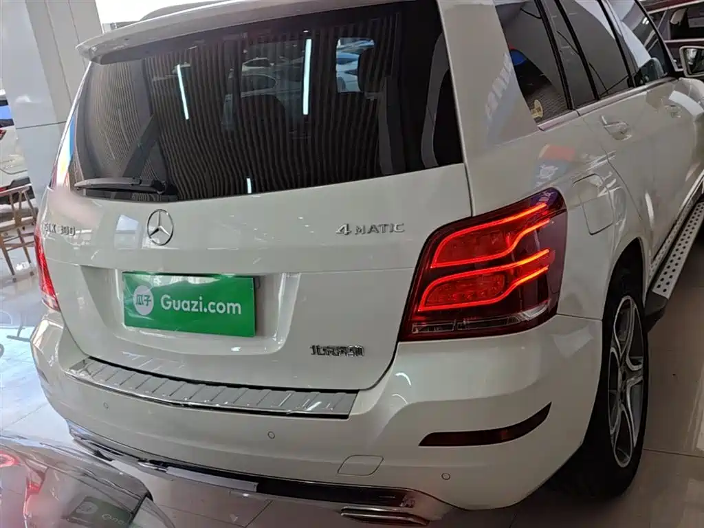 Mercedes-Benz GLK-Class 2015 GLK 300 4MATIC Fashion Ultimate Edition фото 6