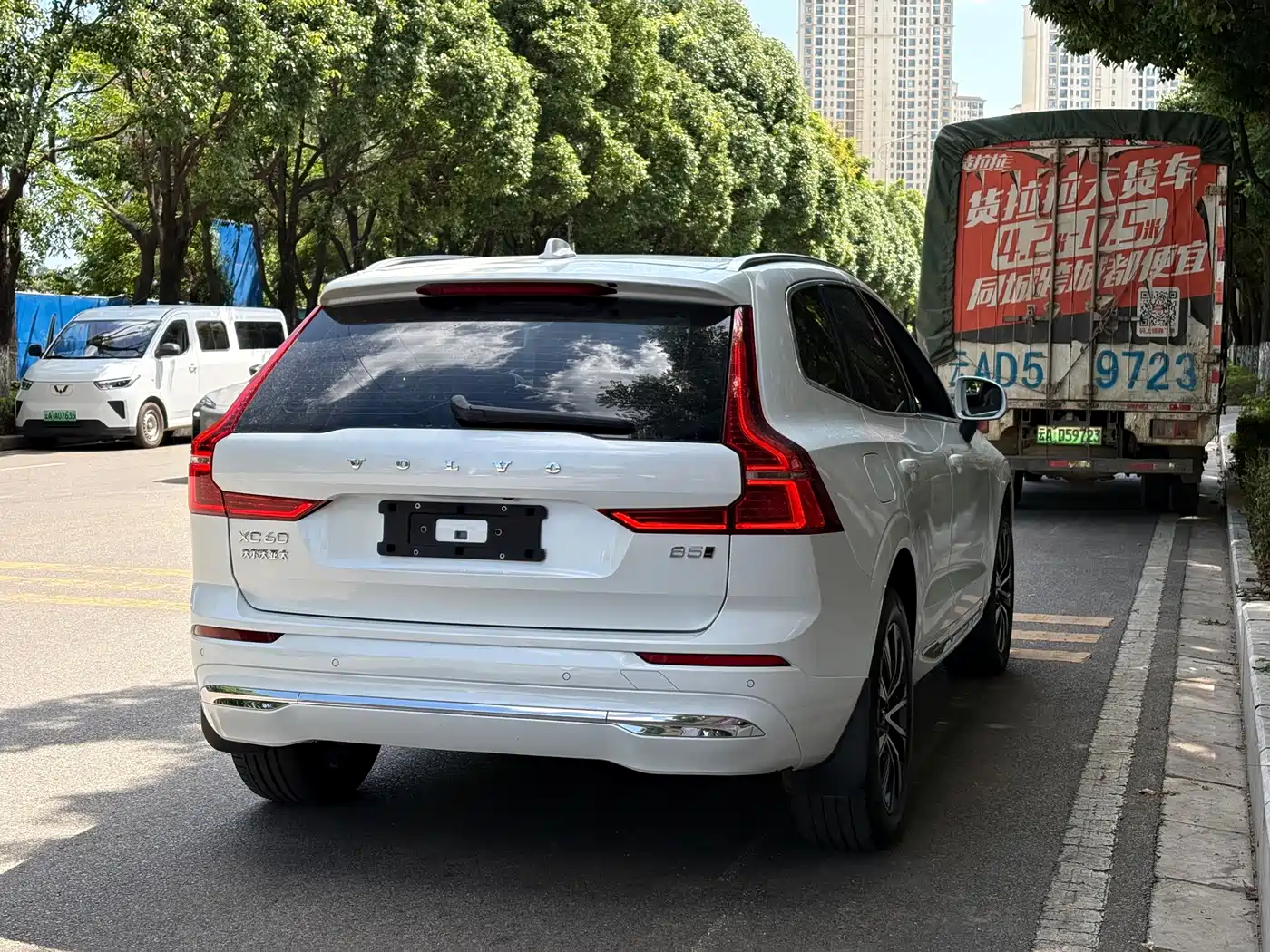 Фото 11 - Volvo XC60