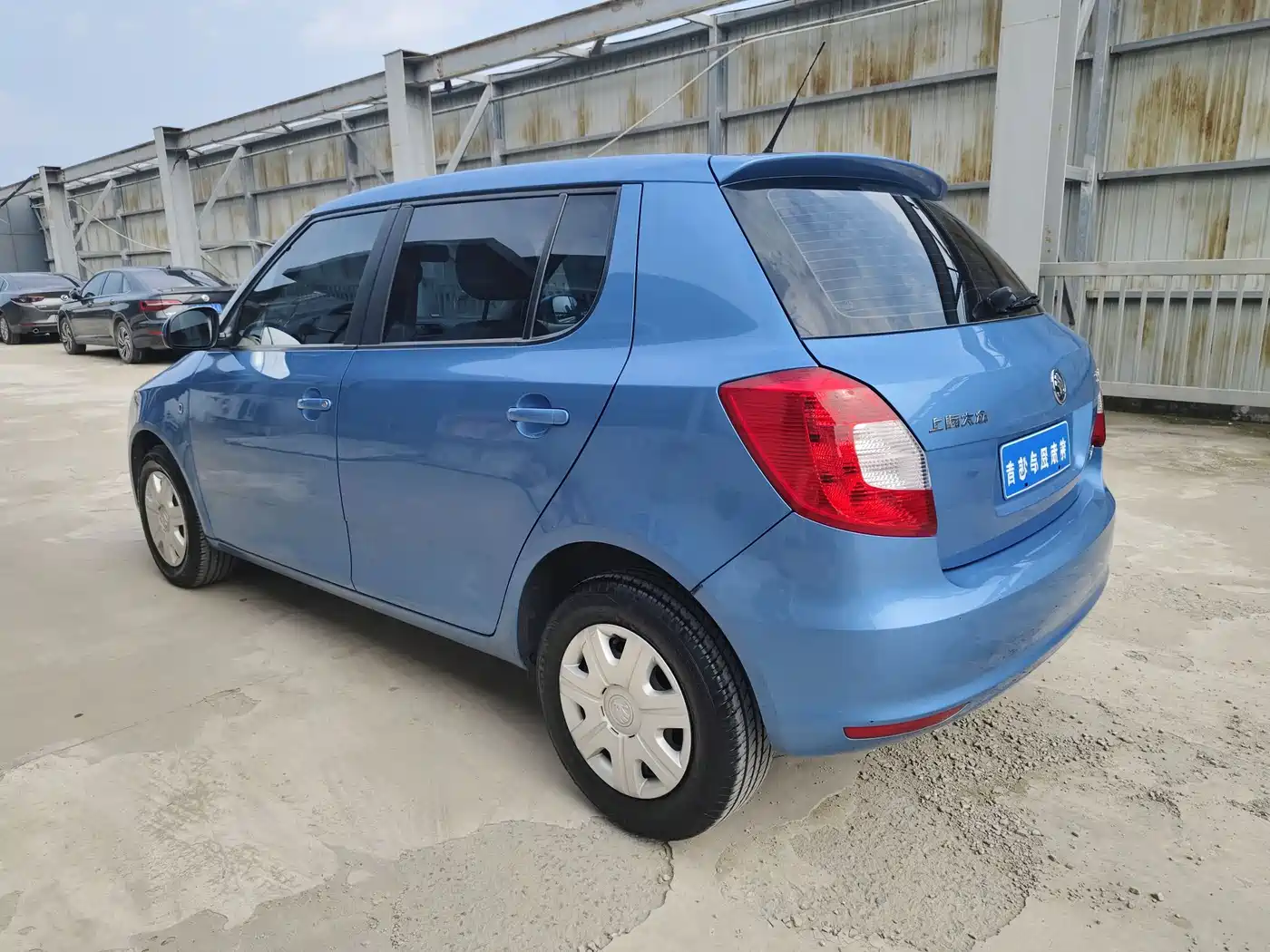 Škoda Fabia 2014 1.4L Manual Crystal Edition фото 9