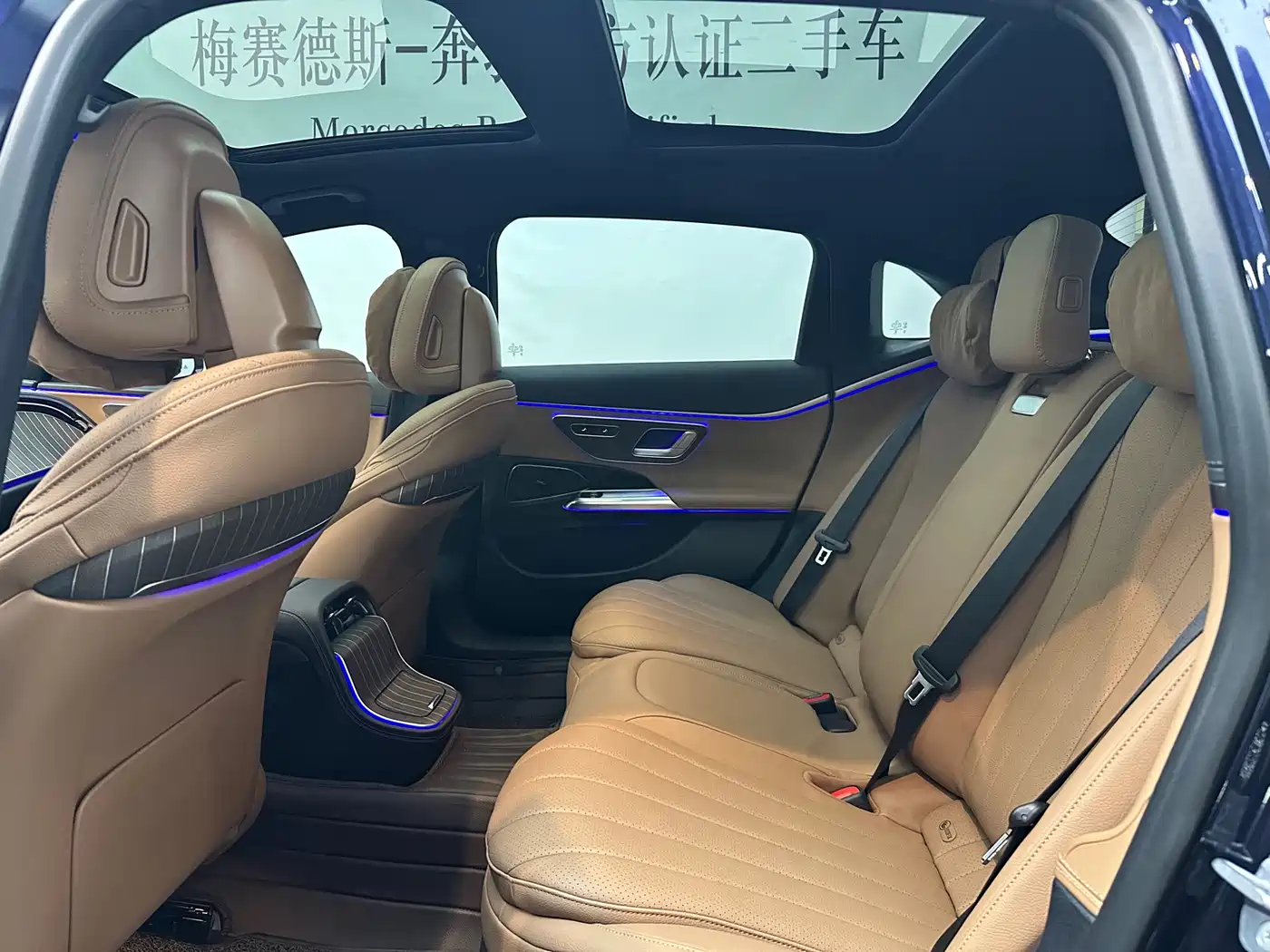Mercedes-Benz E-Class 2024 E 300 L Fashion фото 8