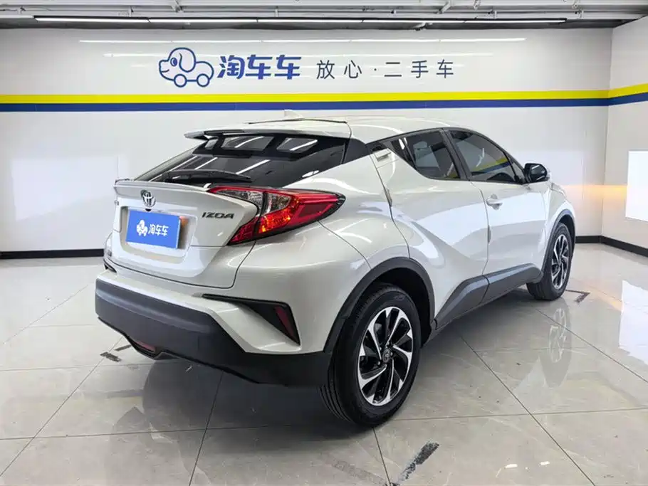 Toyota IZOA 2020 2.0L Yi Xiang Edition фото 3