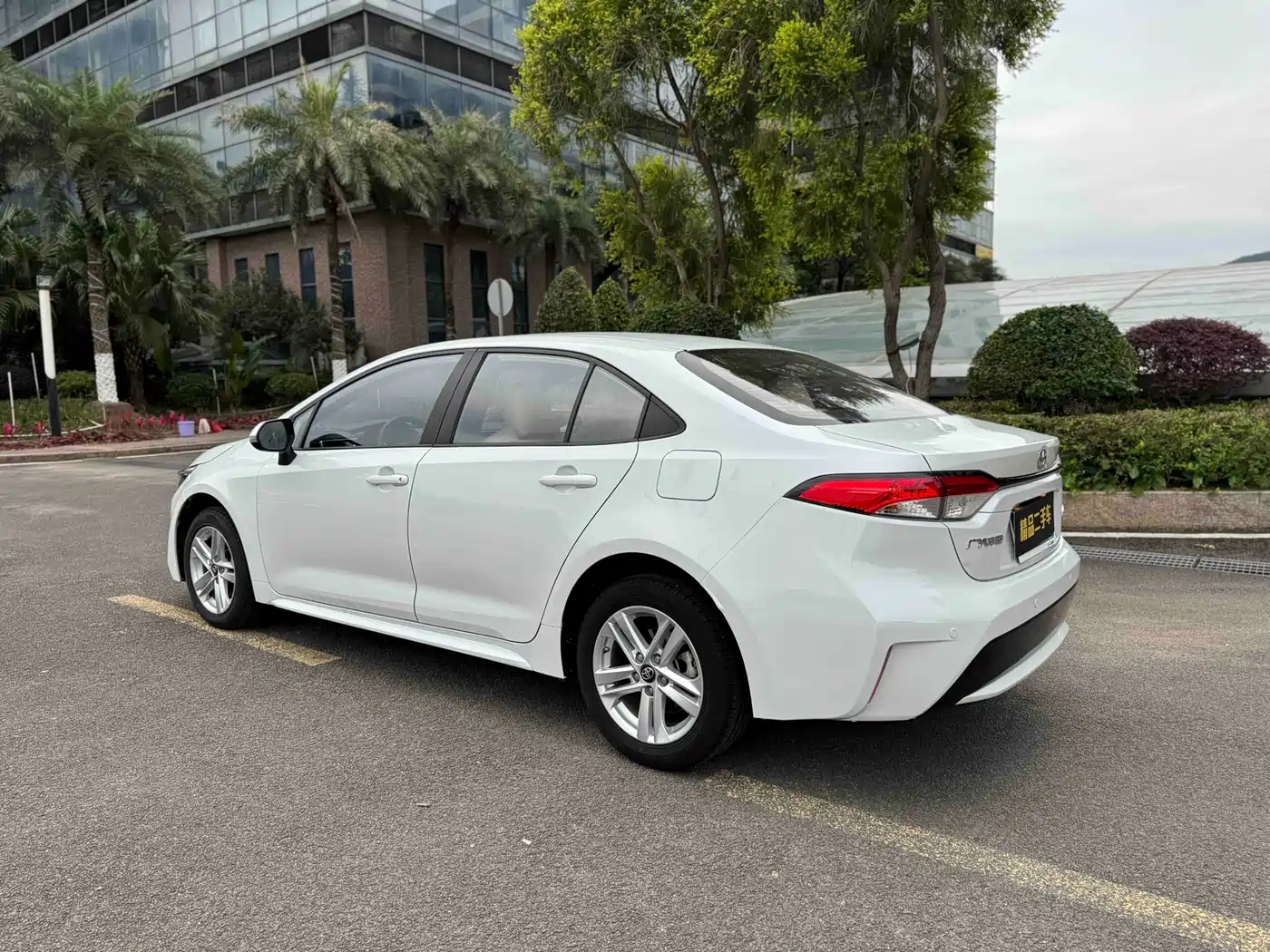 Toyota Levin 2021 185T CVT Luxury Edition фото 13