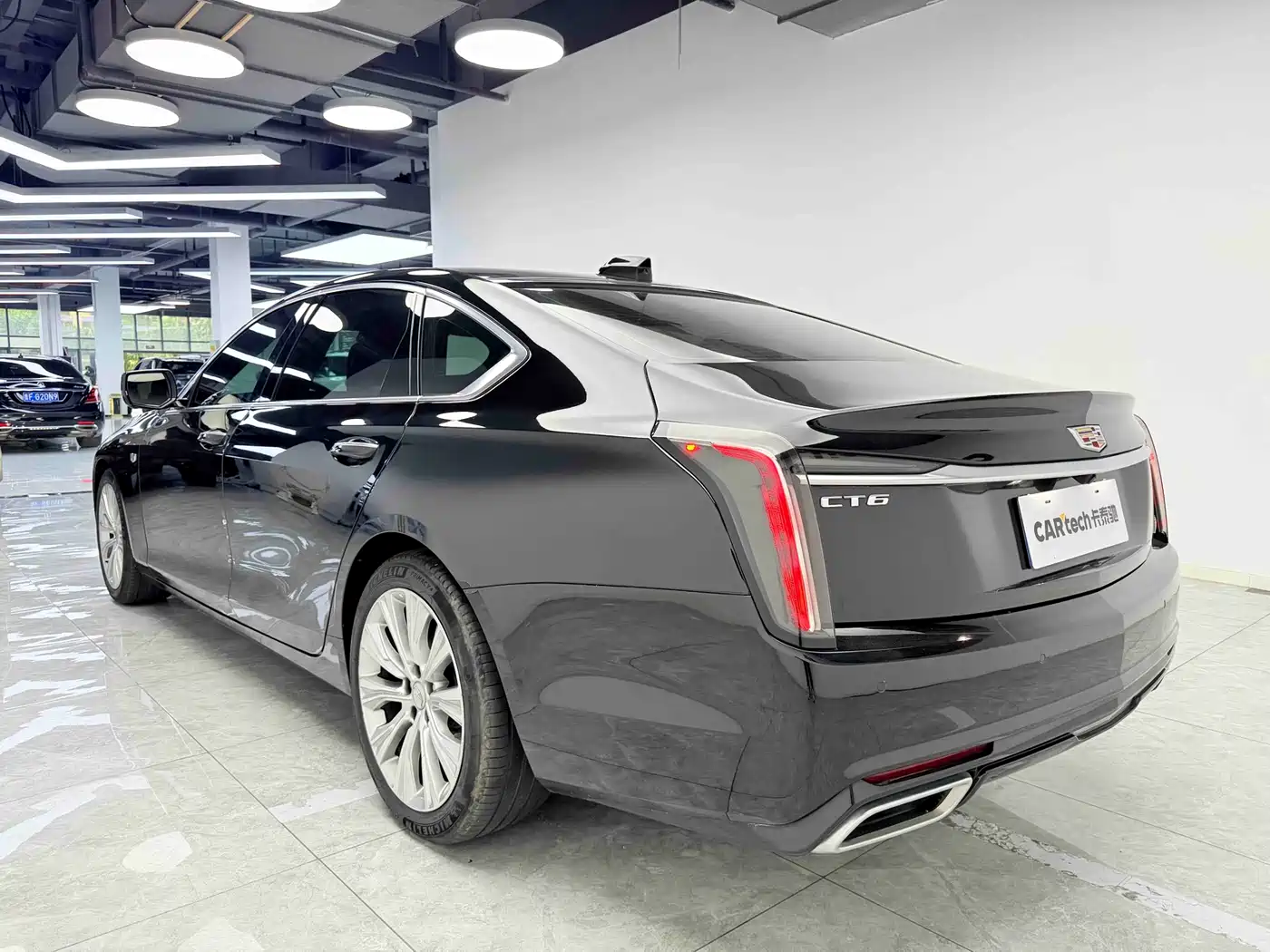 CADILLAC CT6